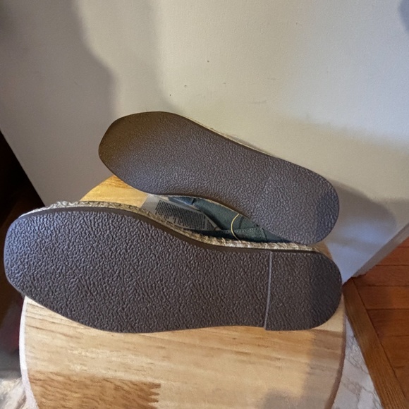 Marimekko & Uniqlo collab denim blue open toe espadrilles flats NWT - Picture 8 of 10